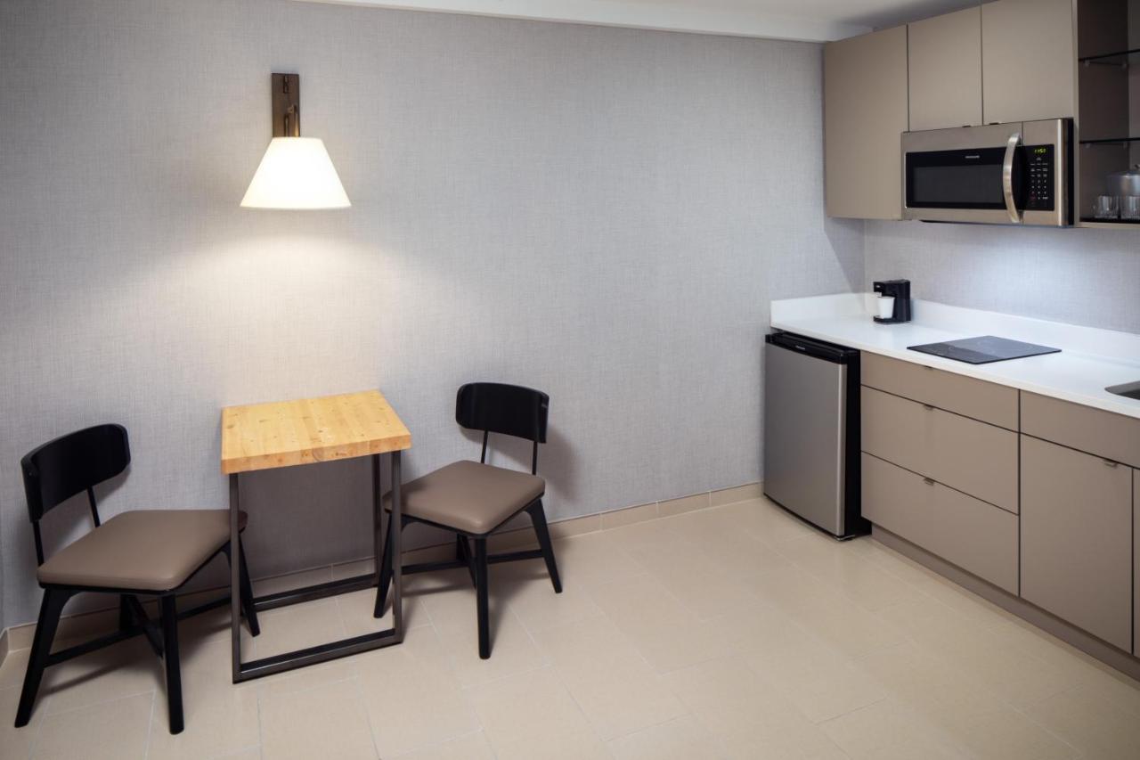 Springhill Suites By Marriott New York Jfk Airport Jamaica Экстерьер фото